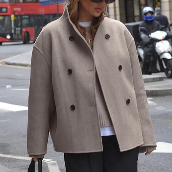 Commense Oversized Coat - Picture 4 of 12